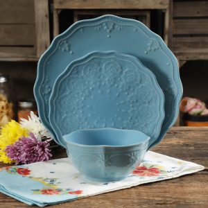 Farmhouse Lace 12-Piece Dinnerware Set, LIGHT BLUE